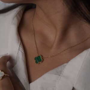 گردنبند تک گل ونکلیف