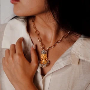 گردنبند ملکه بهراد