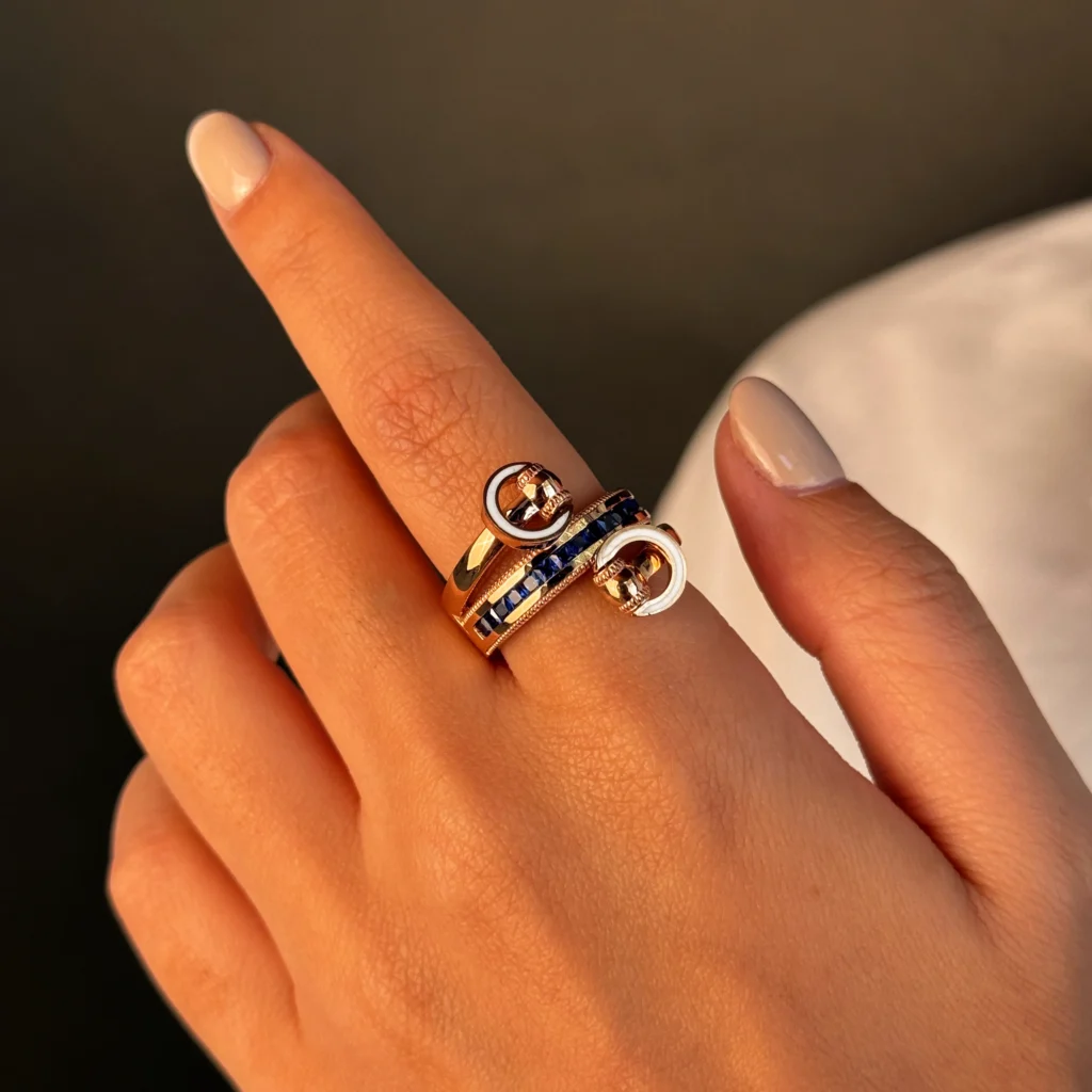 انگشتر پائون در