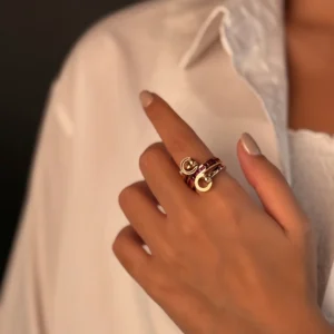 انگشتر پائون صورتی